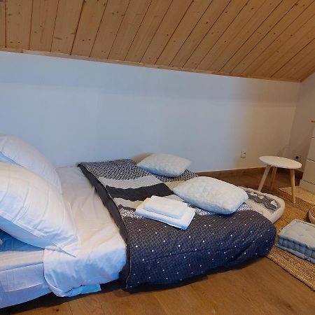 Gite Hary Villeblevin Eksteriør billede